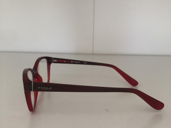 Vogue 2998 2348 52 16 140