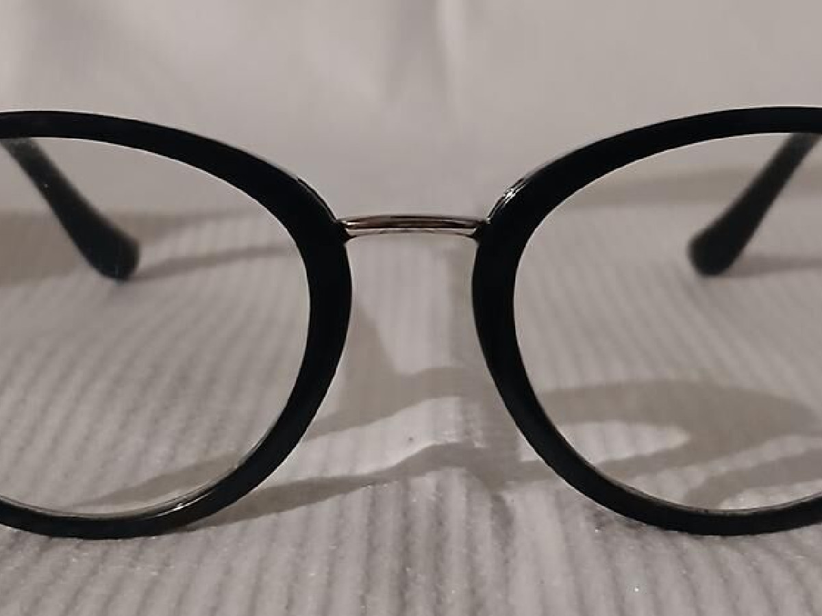 VOGUE - VO5167