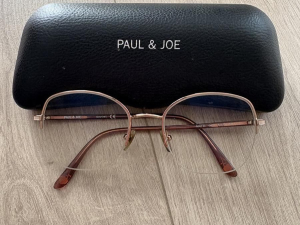 PAUL & JOE ROSY53