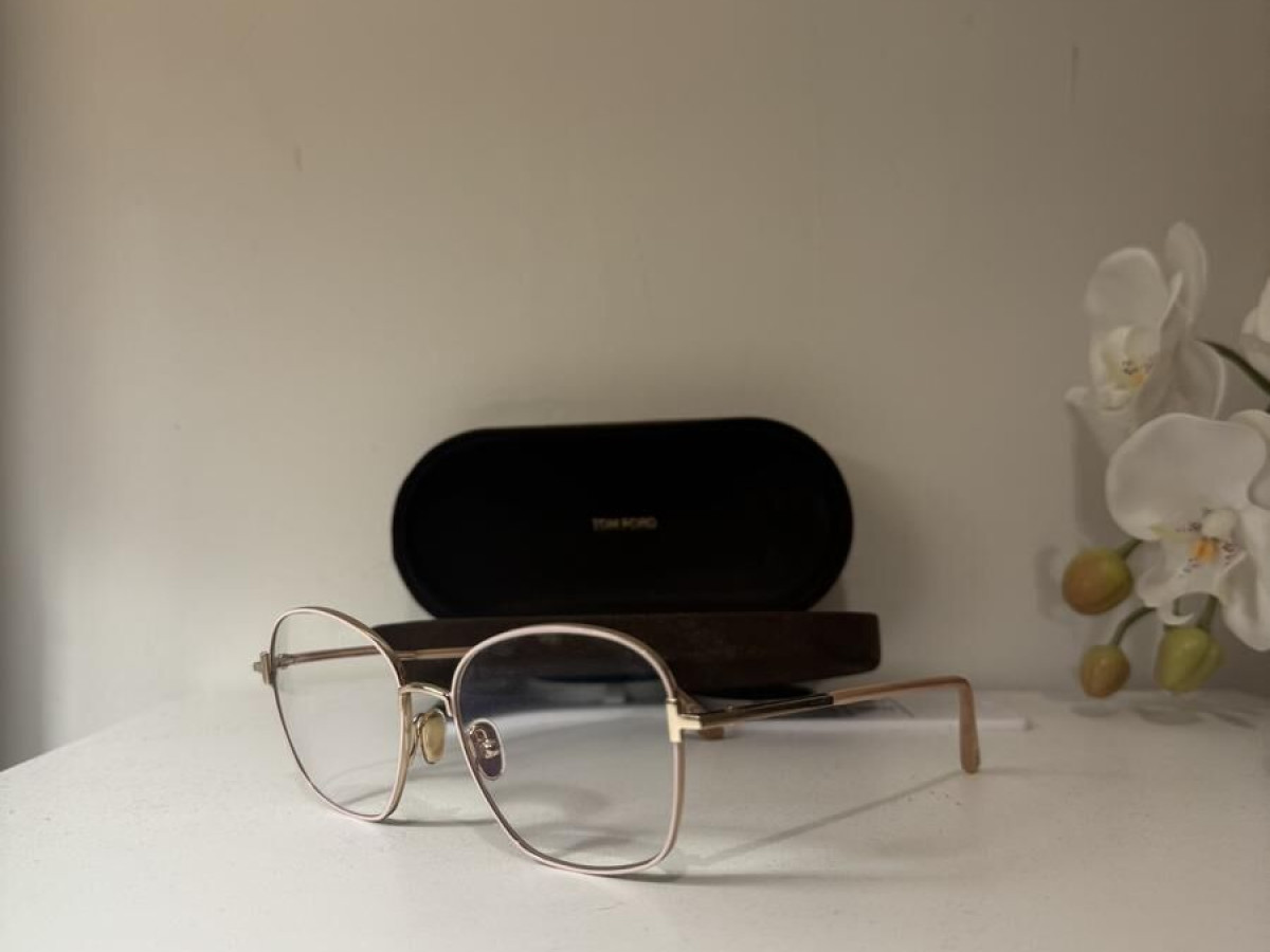 Tom Ford  - TF5685-B 072