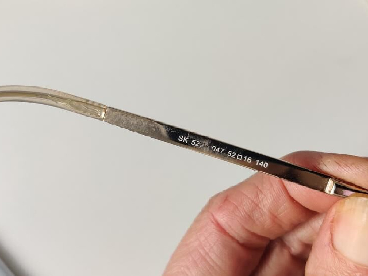 Swarovski SK529 047 52/16 140