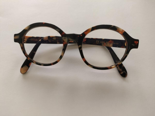 Emmanuelle khanh - 1505-55...