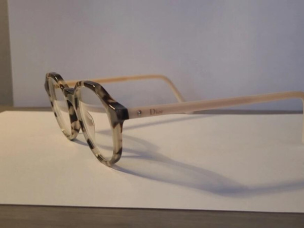 CHRISTIAN DIOR - Montagne n°38 ¤12.5