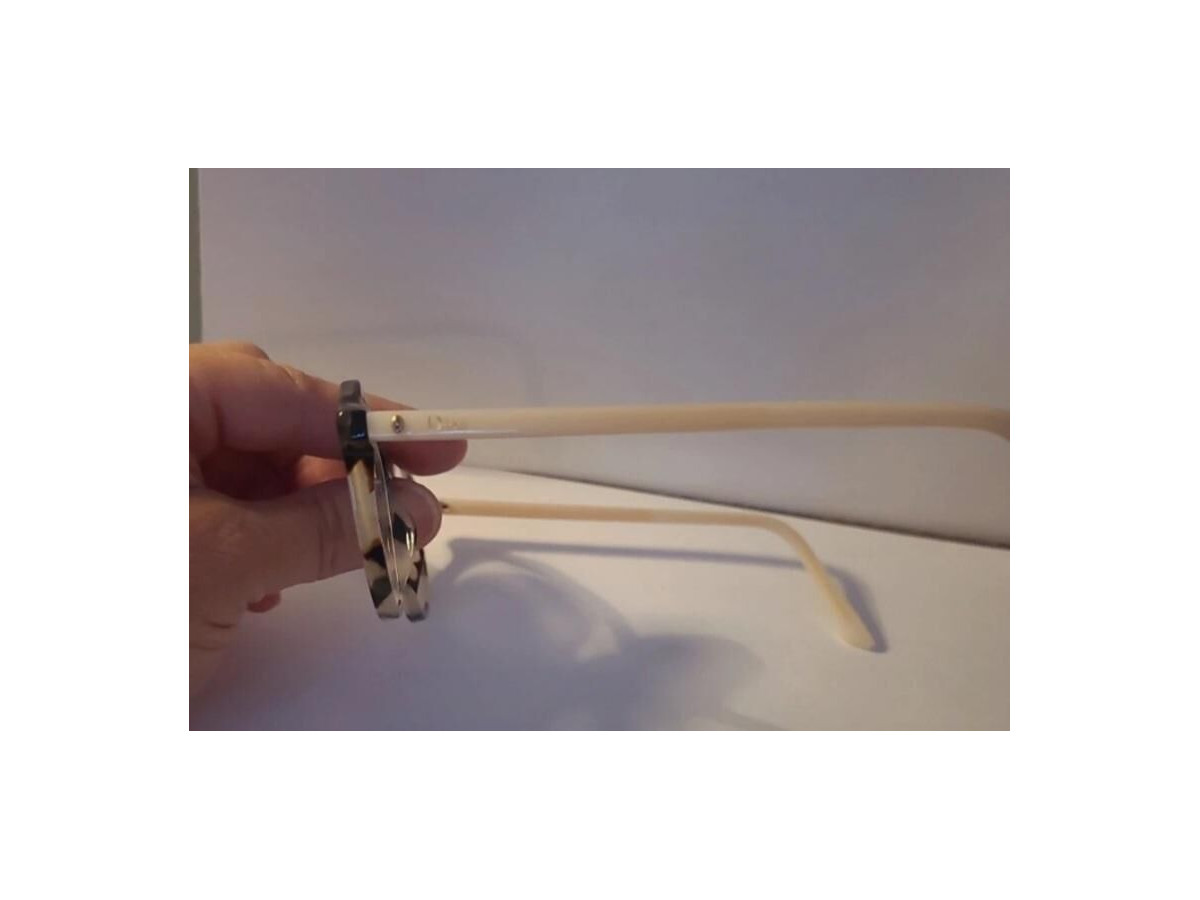 CHRISTIAN DIOR - Montagne n°38 ¤12.5