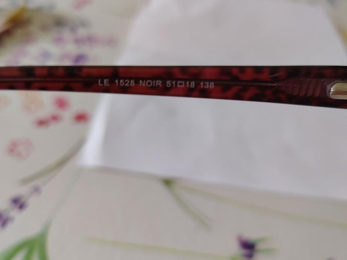 Level - LE 1528 noir 51 18 135