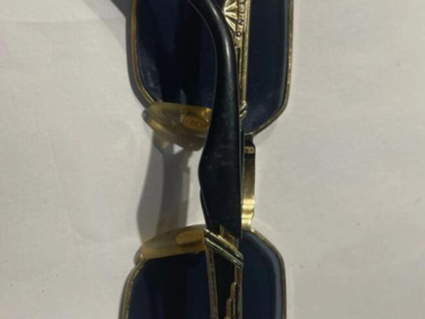 Lunettes de soleil vintage Police année 1990 sans boîte - Je sais pas