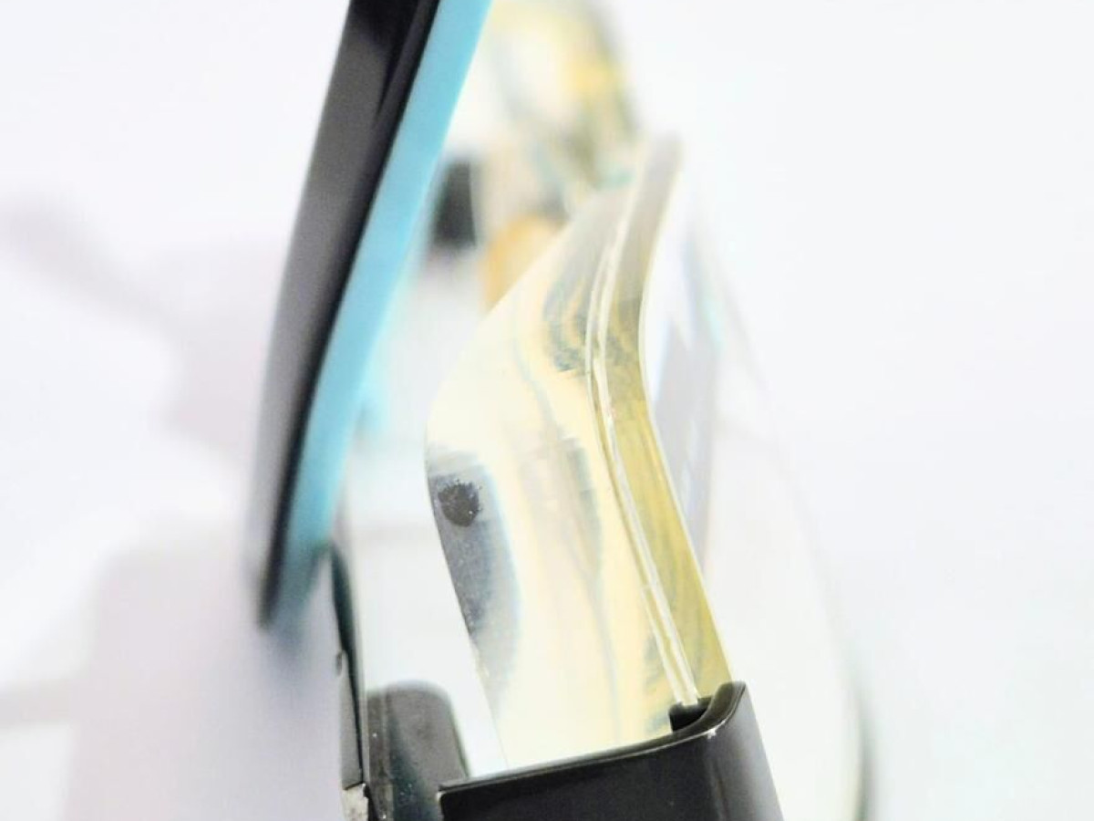 Alain Afflelou  - BOF244 52¤18