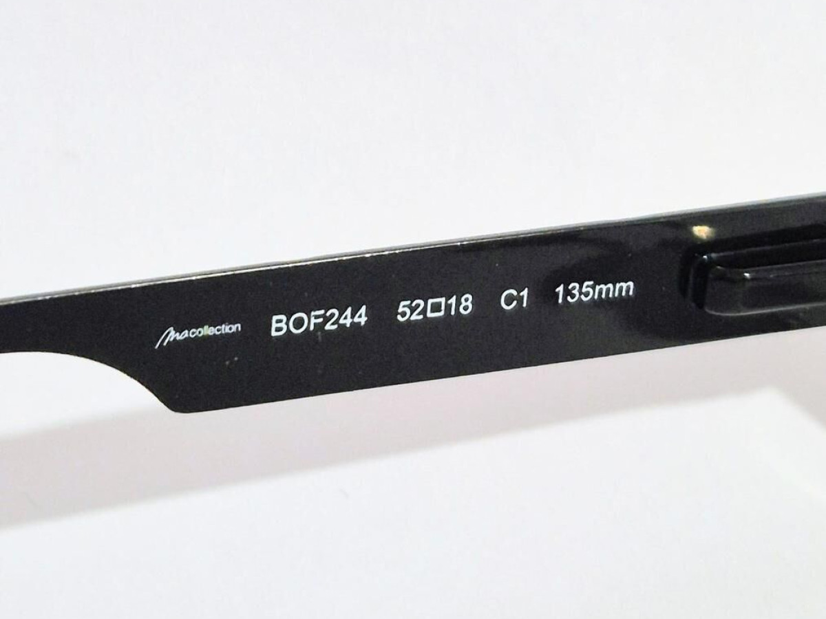 Alain Afflelou  - BOF244 52¤18