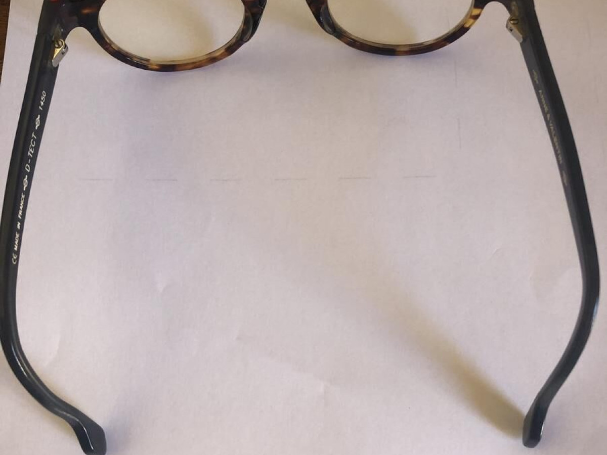 ANNE ET VALENTIN  - D-TECT 1450 44¤16