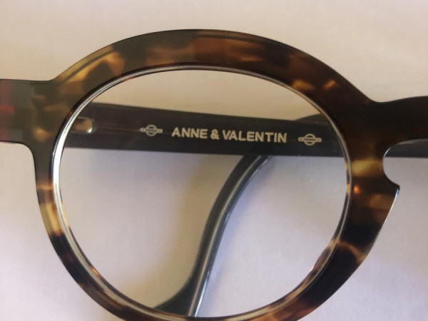 ANNE ET VALENTIN  - D-TECT 1450 44¤16