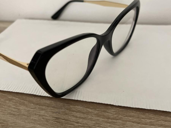 Vogue - VO5522 W44 52/16 135