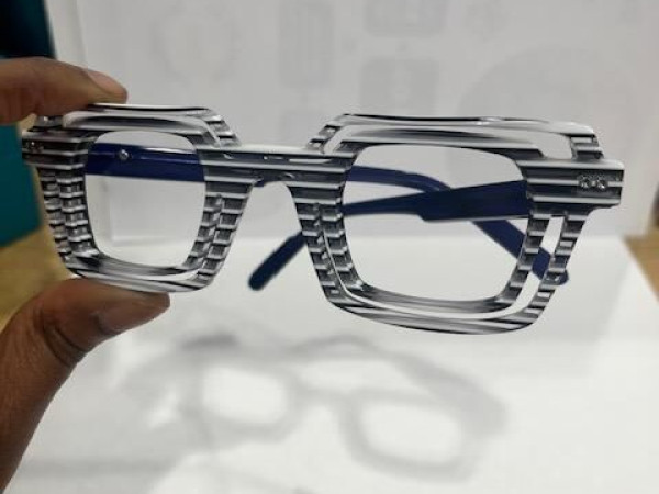 Alexis Gilles  - Charlie  40¤31