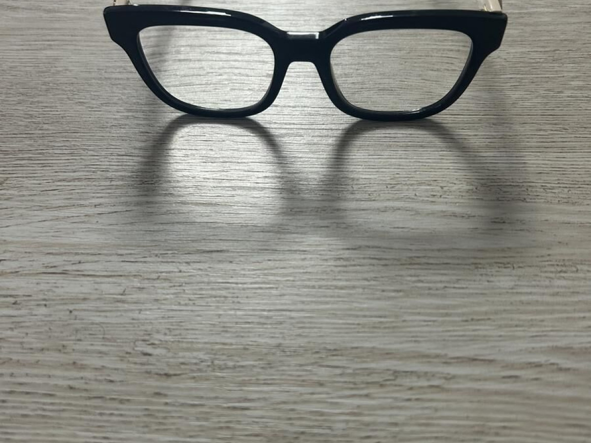 Gucci - GG09580 002 49018- 140 49¤19
