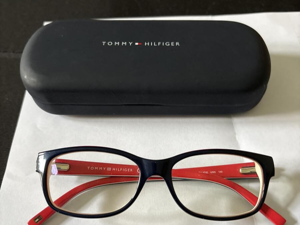 Tommy Hilfiger - TH1018