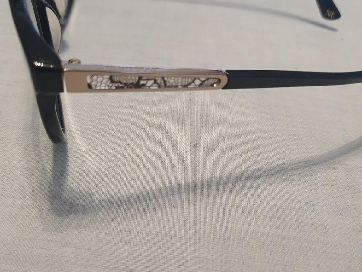 Lunette femme ,Nina Ricci . - VNR169. COL 0700 140