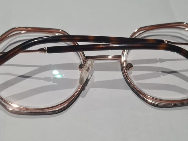 Clémence et margaux - CM423 5cm¤2.5cm