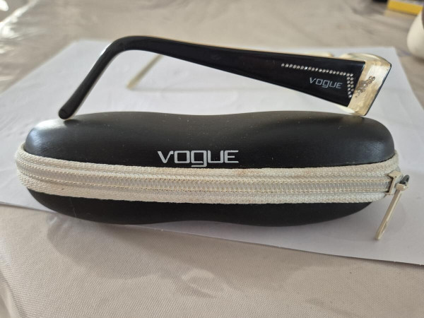 Vogue - VO2557B