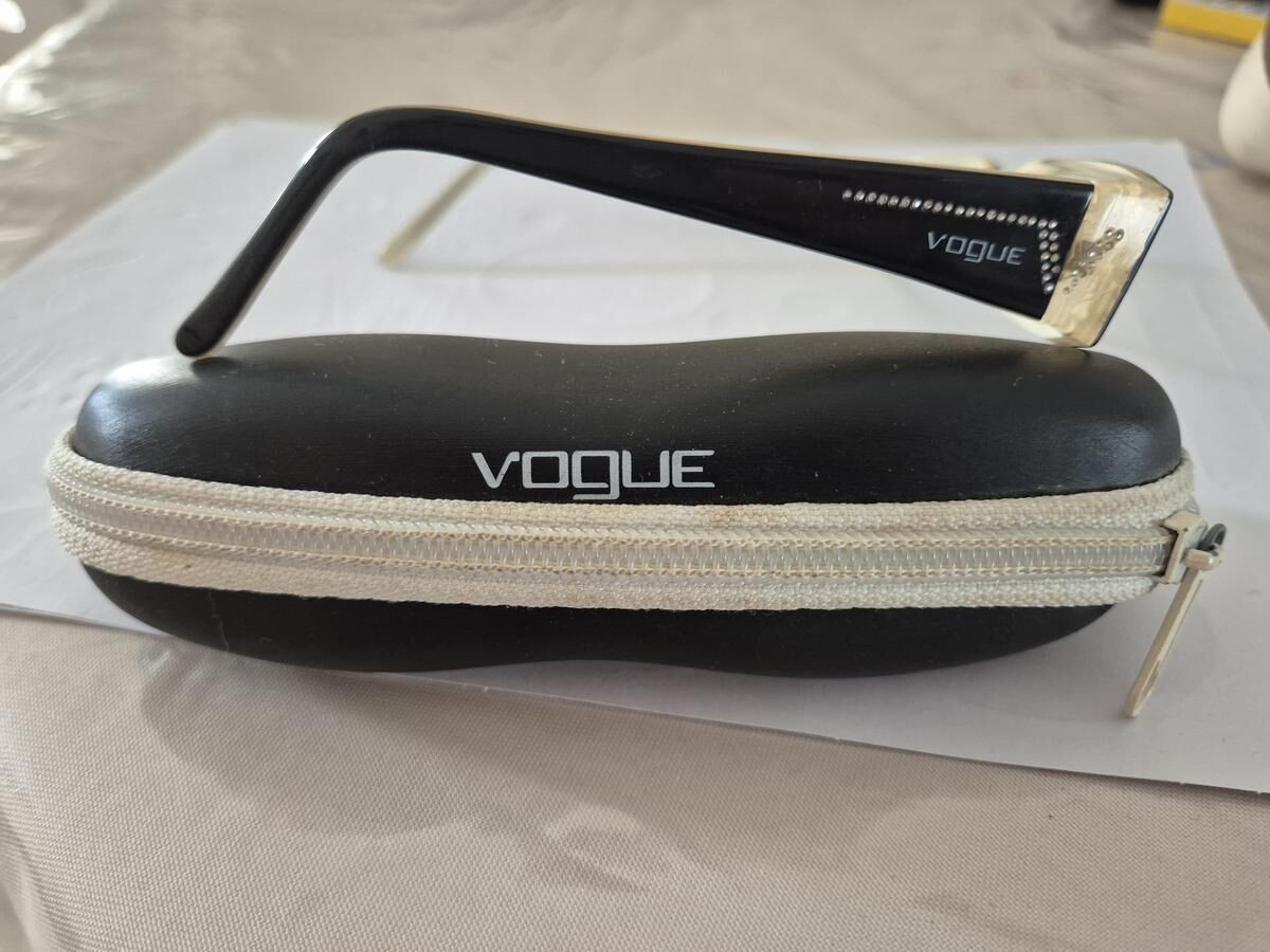 Vogue - VO2557B