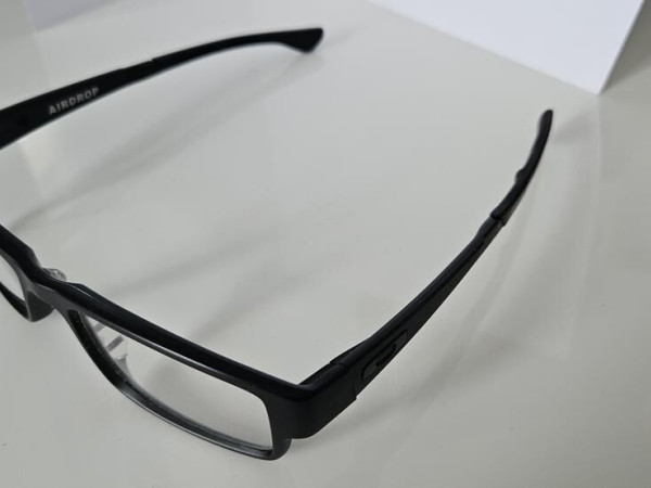 Oakley - OX8046 0151 143 50¤17