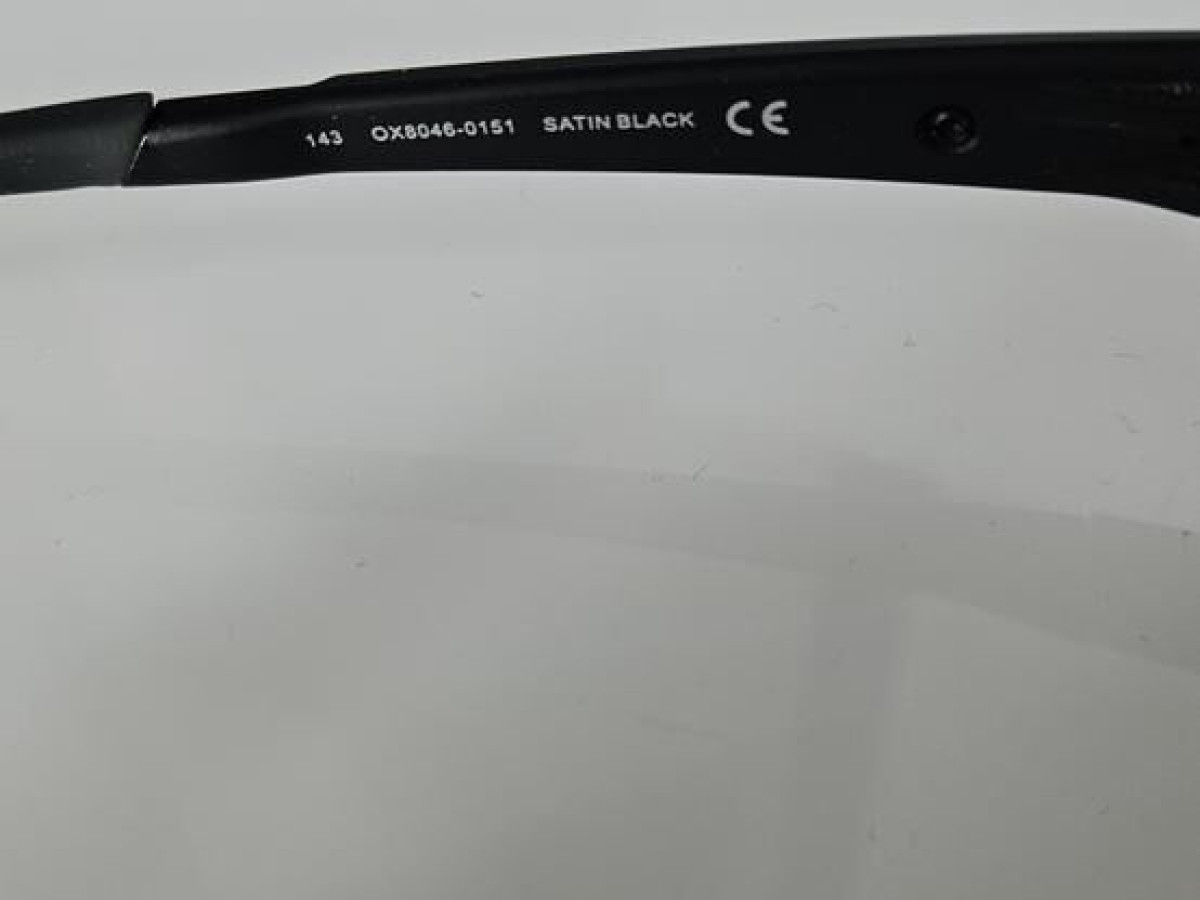Oakley - OX8046 0151 143 50¤17