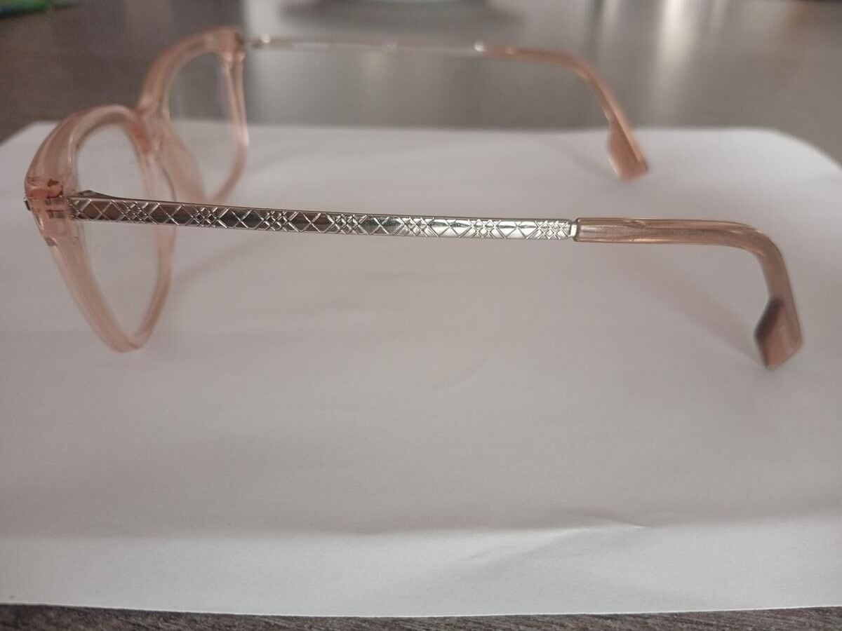 Burberry - B 2319 3865 52•17 140