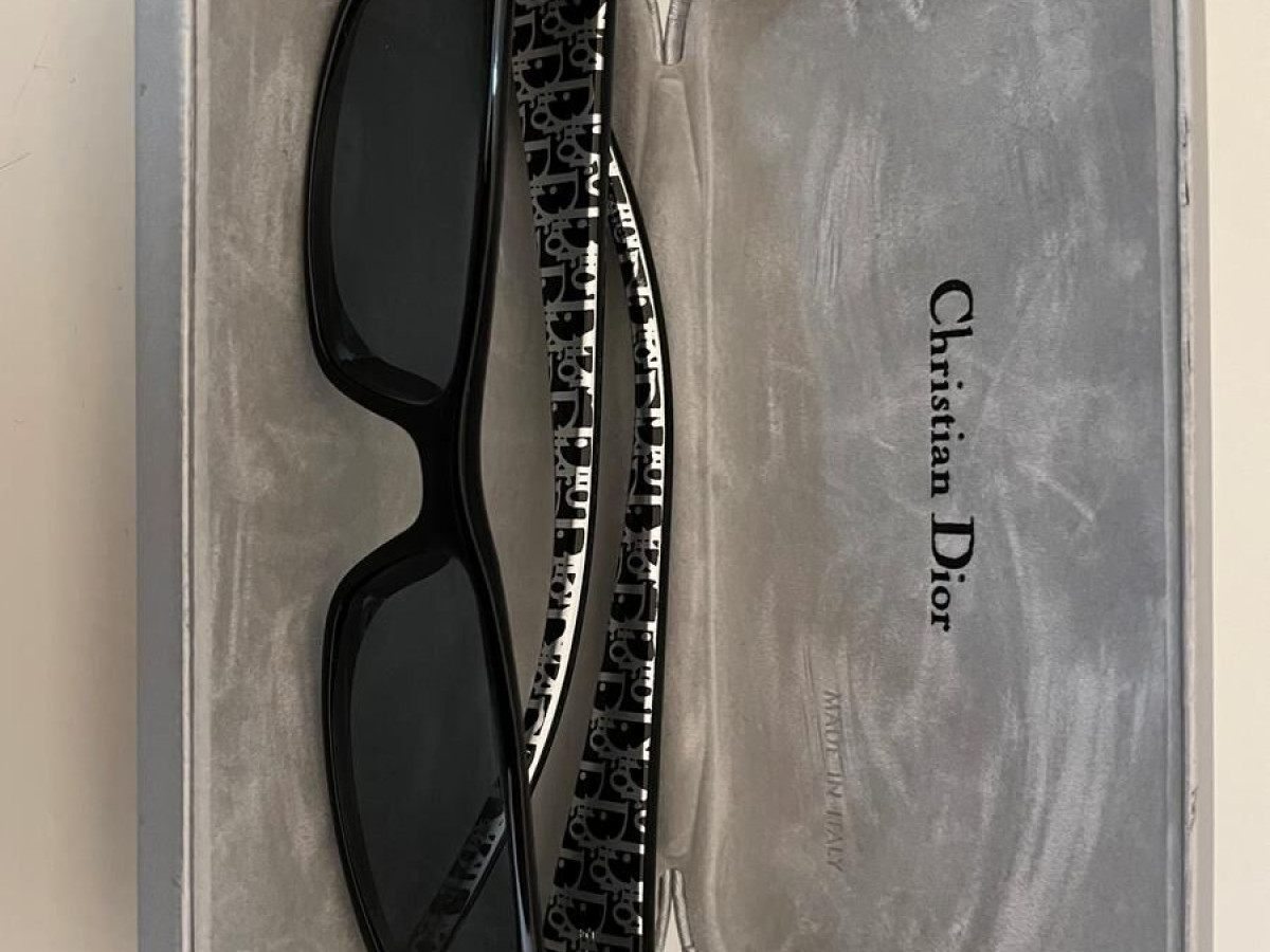 Christian Dior - thursday 5k3 53¤14