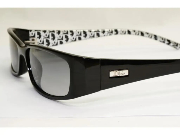 Christian Dior - thursday 5k3 53¤14