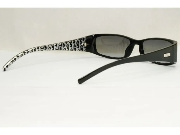 Christian Dior - thursday 5k3 53¤14