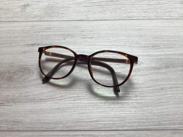 Guess - GU 2495