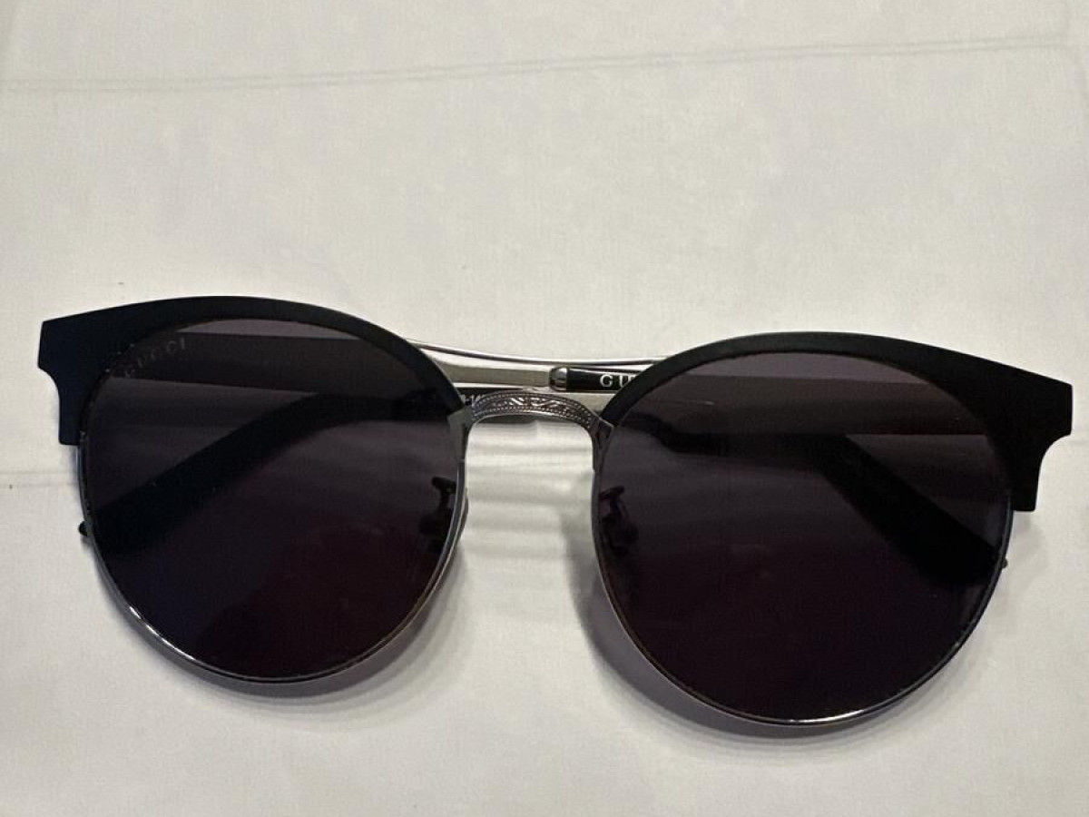 Gucci  - GG0075S