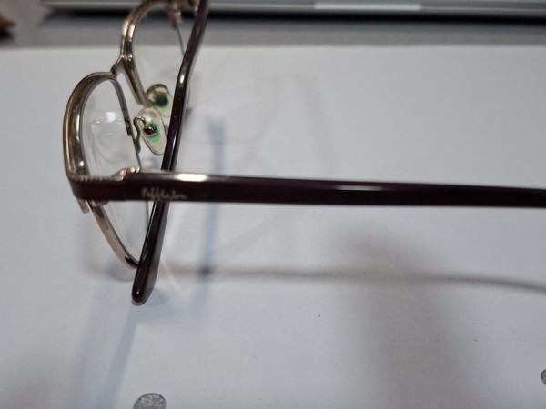 alain Afflelou - M040t69 prune 5x3,8 ¤1,2