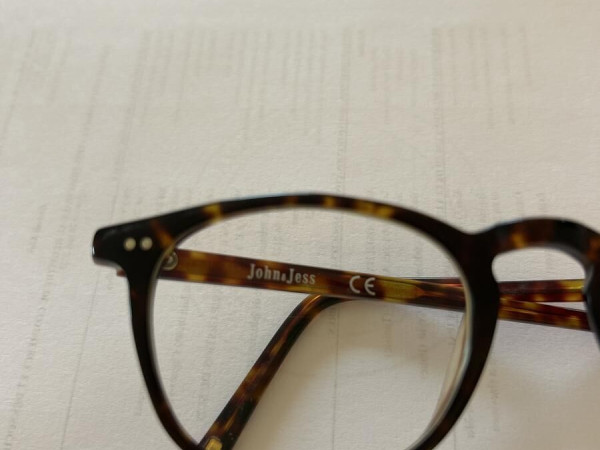 John & jess  - J42 47/20-145 04