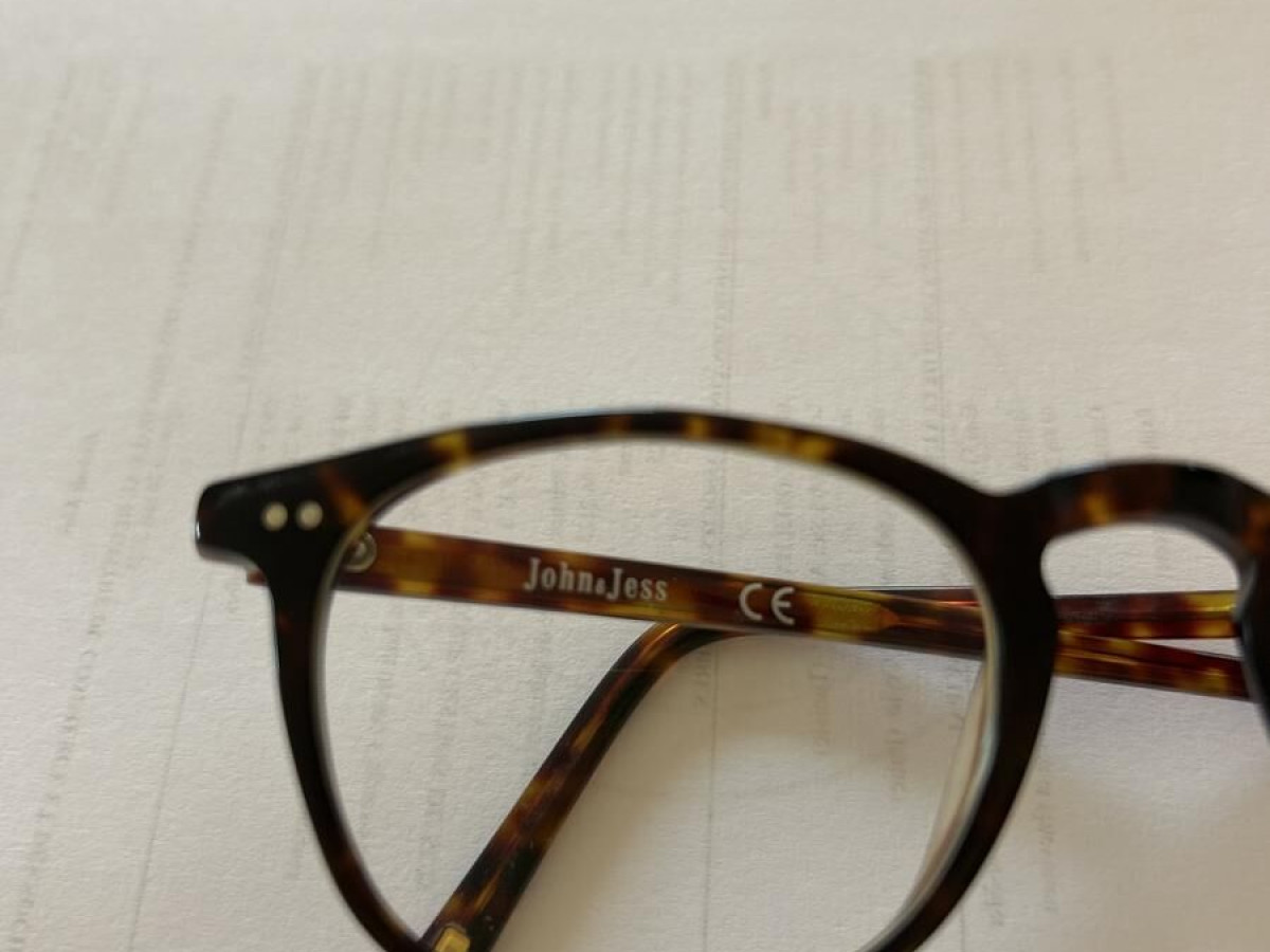 John & jess  - J42 47/20-145 04