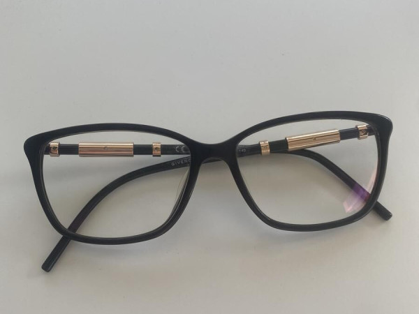 Givenchy - ARGV804 0700  53¤15