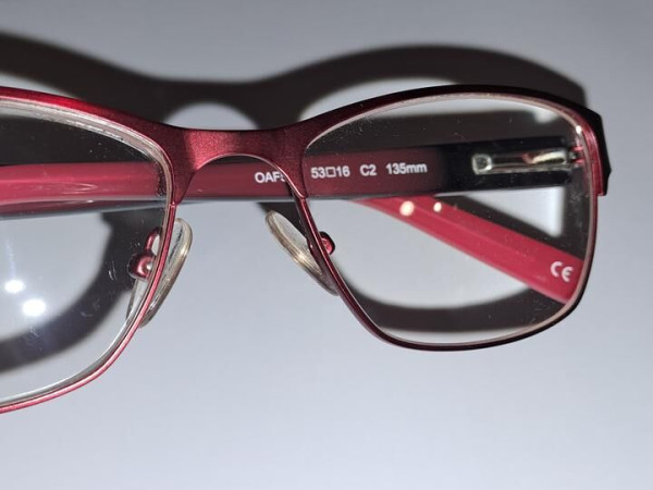 Alain Afflelou - OAF5103 53 □ 16 C2 135mm