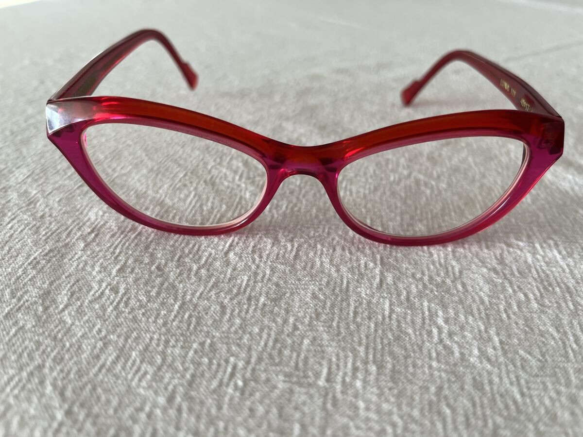 Caroline ABRAM - Luna 111 49¤17