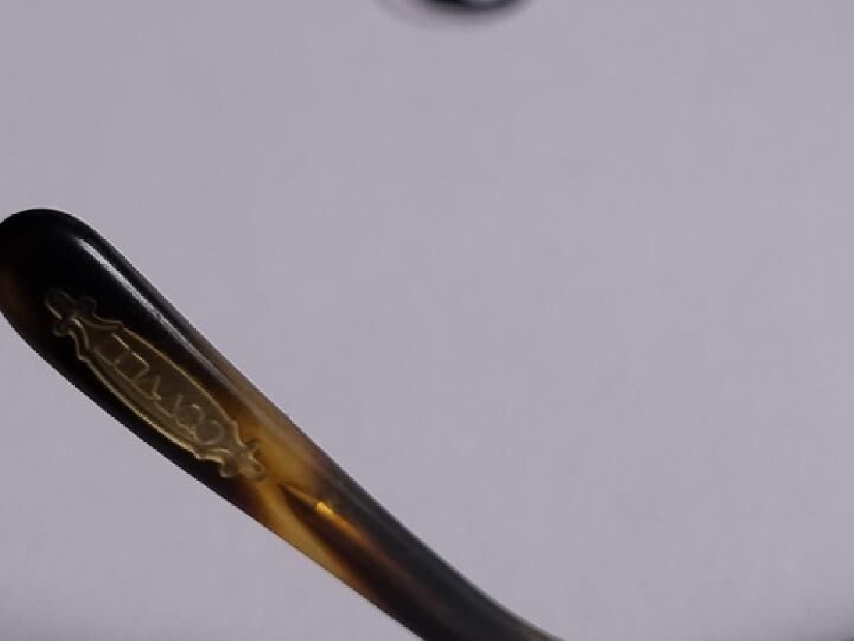 OLIVER PEOPLES - hand crafted italy