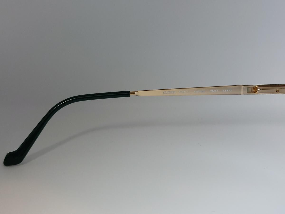 LACOSTE - Classic 7101 F 54¤19