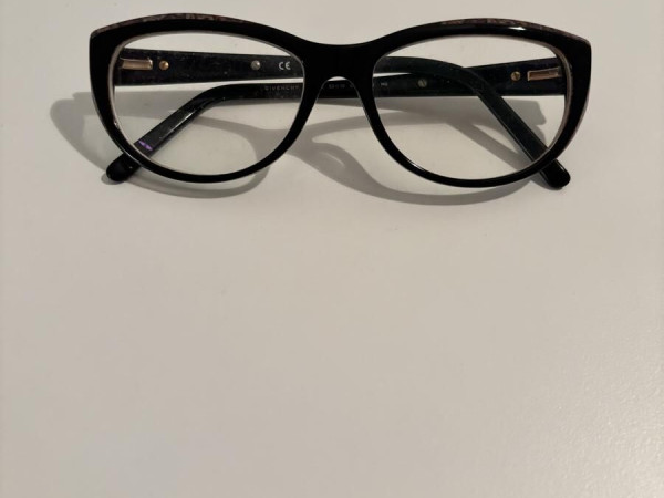 Givenchy - Vgv742 53¤16 col...