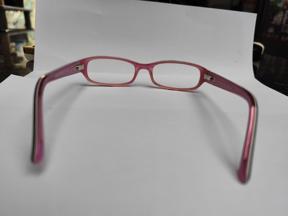 Level - LE1212 ECVI 52/17