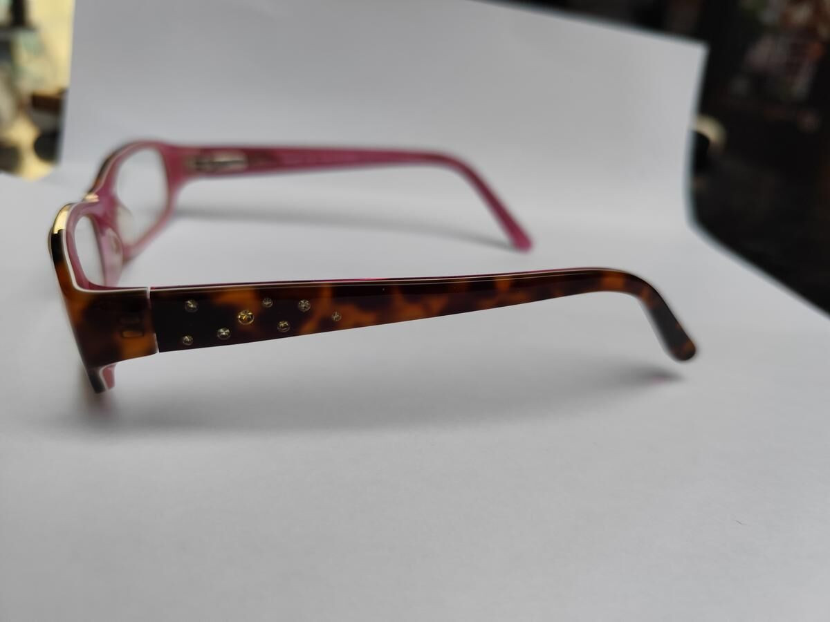 Level - LE1212 ECVI 52/17