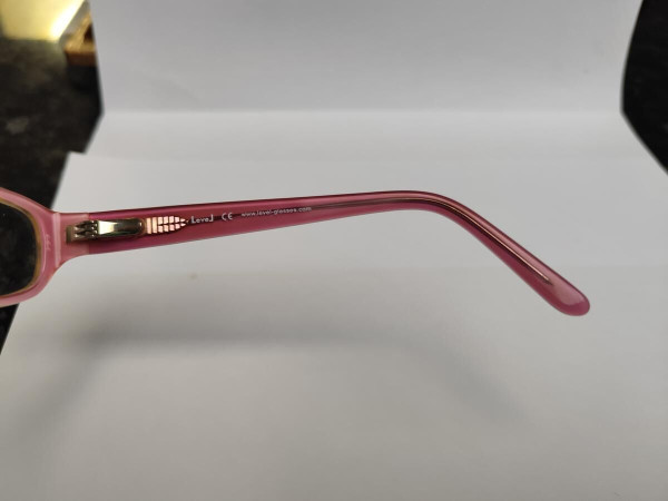 Level - LE1212 ECVI 52/17