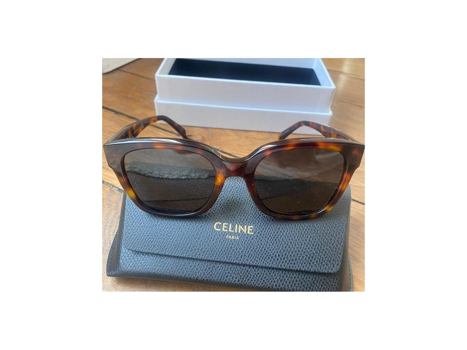 celine-cl40222f-55-currency-21.jpg