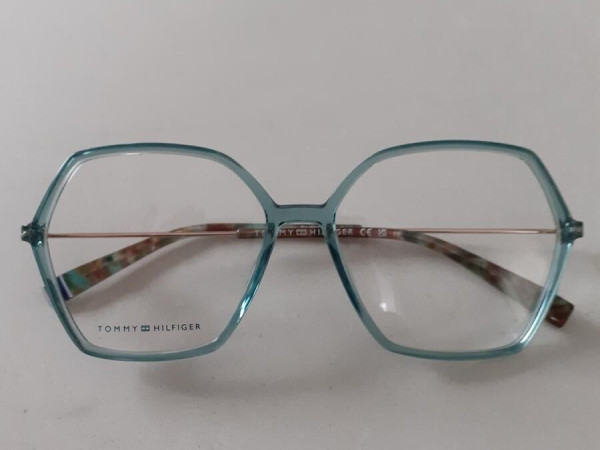 Tommy Hilfiger  - TH2059...