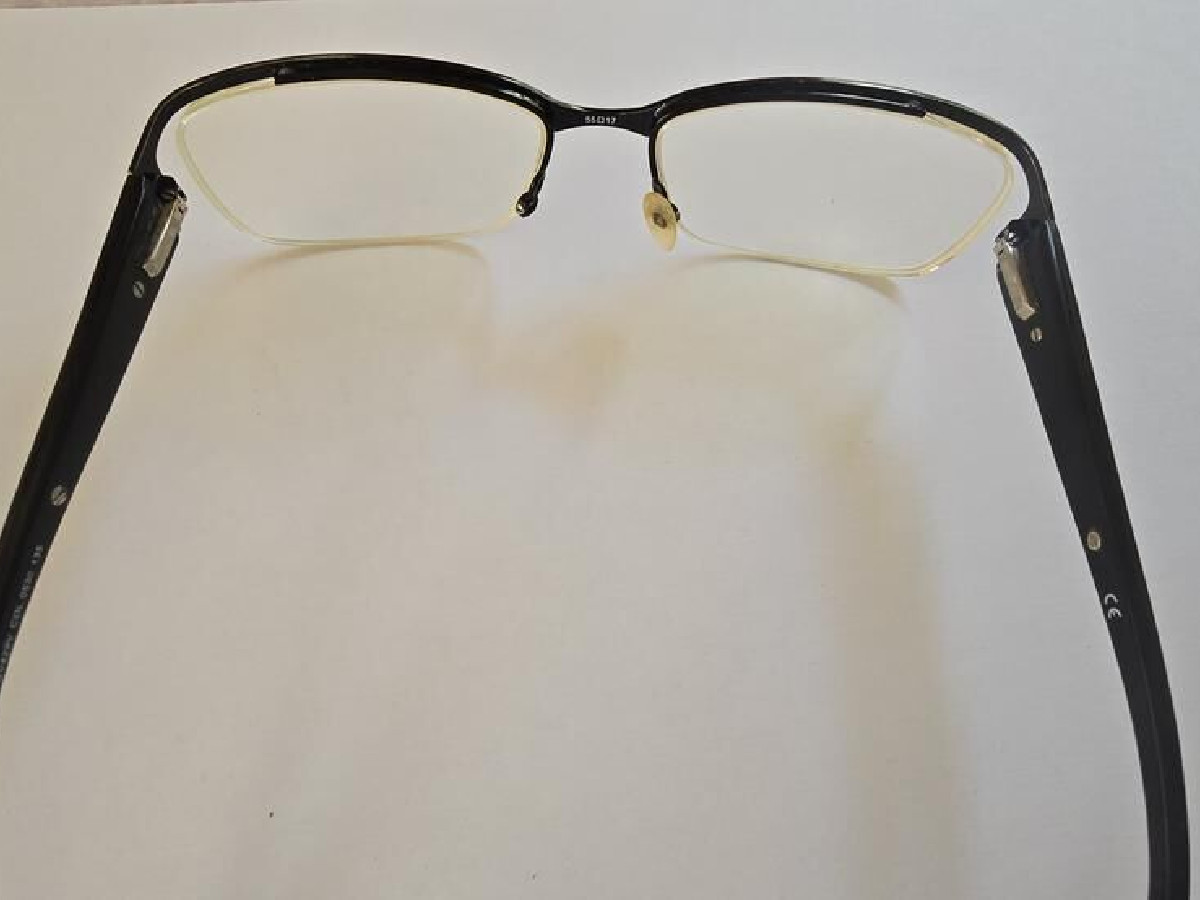 GIVENCHY - VGV429V COL 0530 135 55¤17