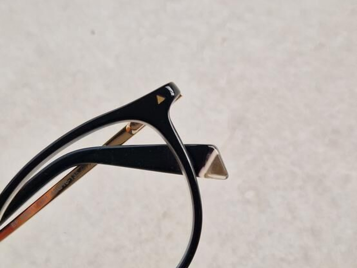 Eleven Paris - EP AM011 48¤16