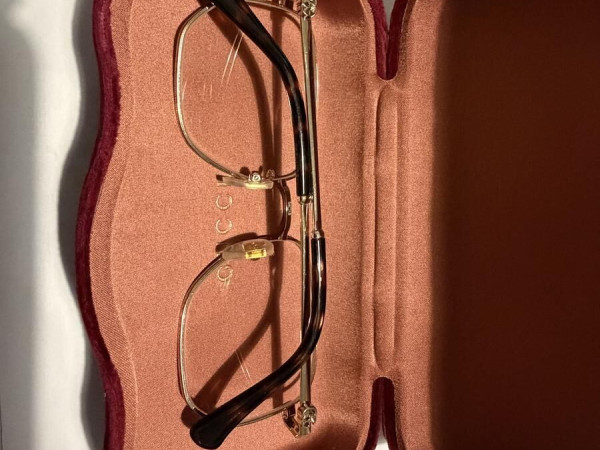 Gucci - Kering Eyewear  54¤18