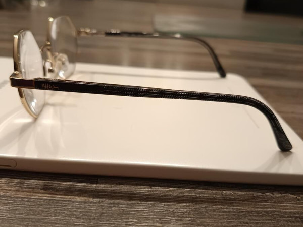 Magic - MJ044 49¤18 BKGD 130