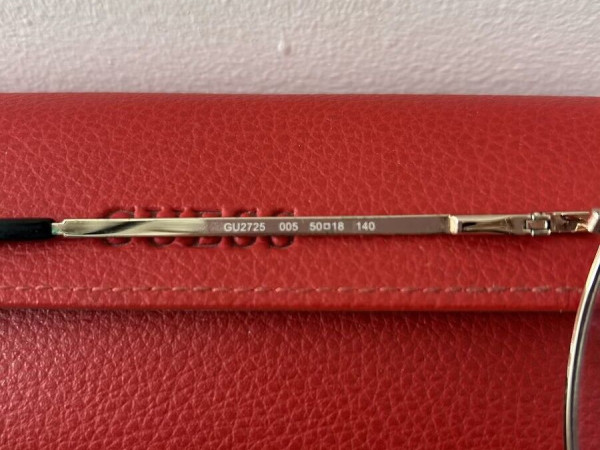 GUESS  - GU272500550¤18140