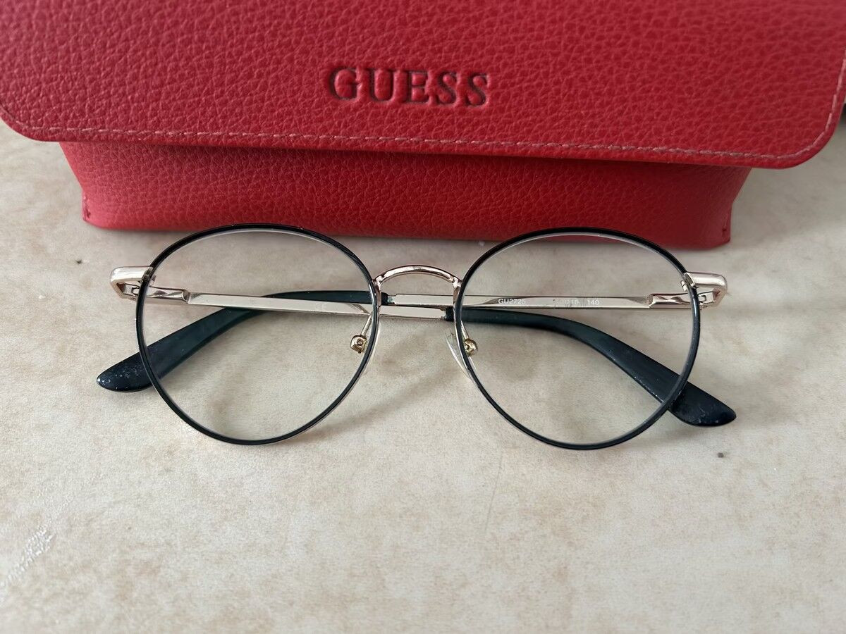 GUESS  - GU272500550¤18140